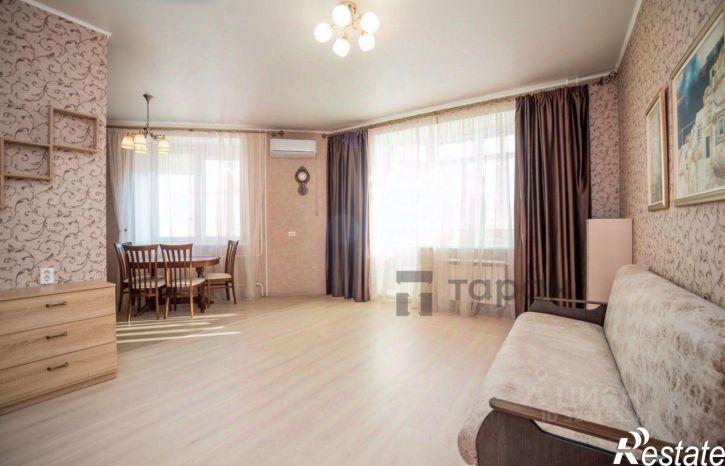 2-комн квартира пр-кт Победы, 215,  д. 215