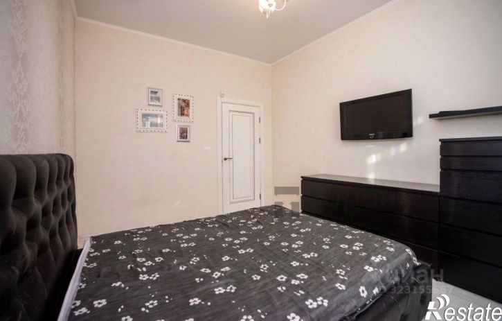 2-комн квартира пр-кт Победы, 215,  д. 215