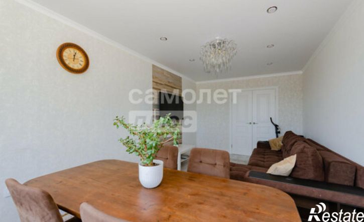 3-комн квартира ул Захаренко, 15,  д. 15