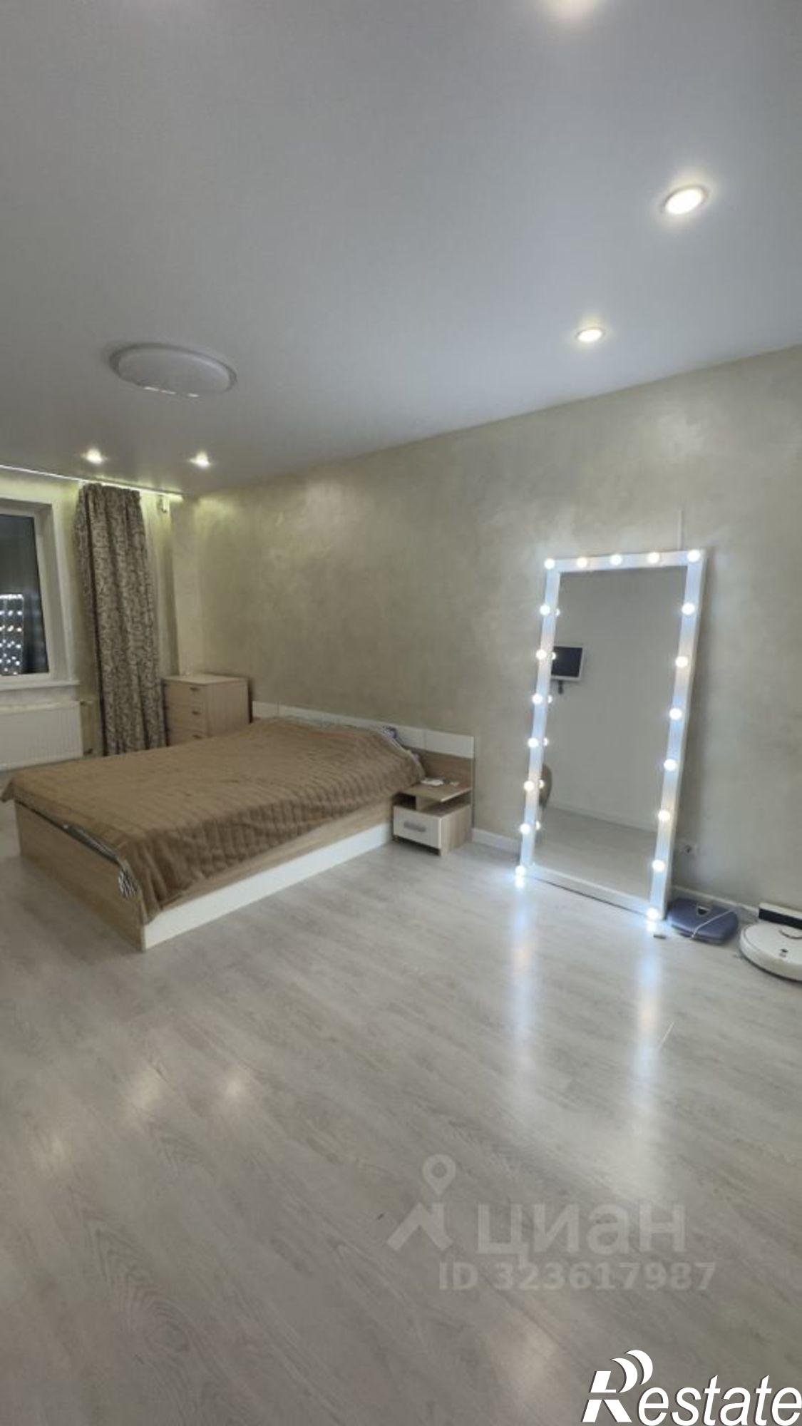 Купить квартиру за 7 990 000 рублей на ул Братьев Кашириных, 131Б