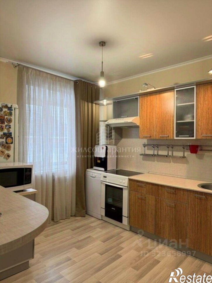 2-комн квартира улица Университетская Набережная, 18,  д. 18