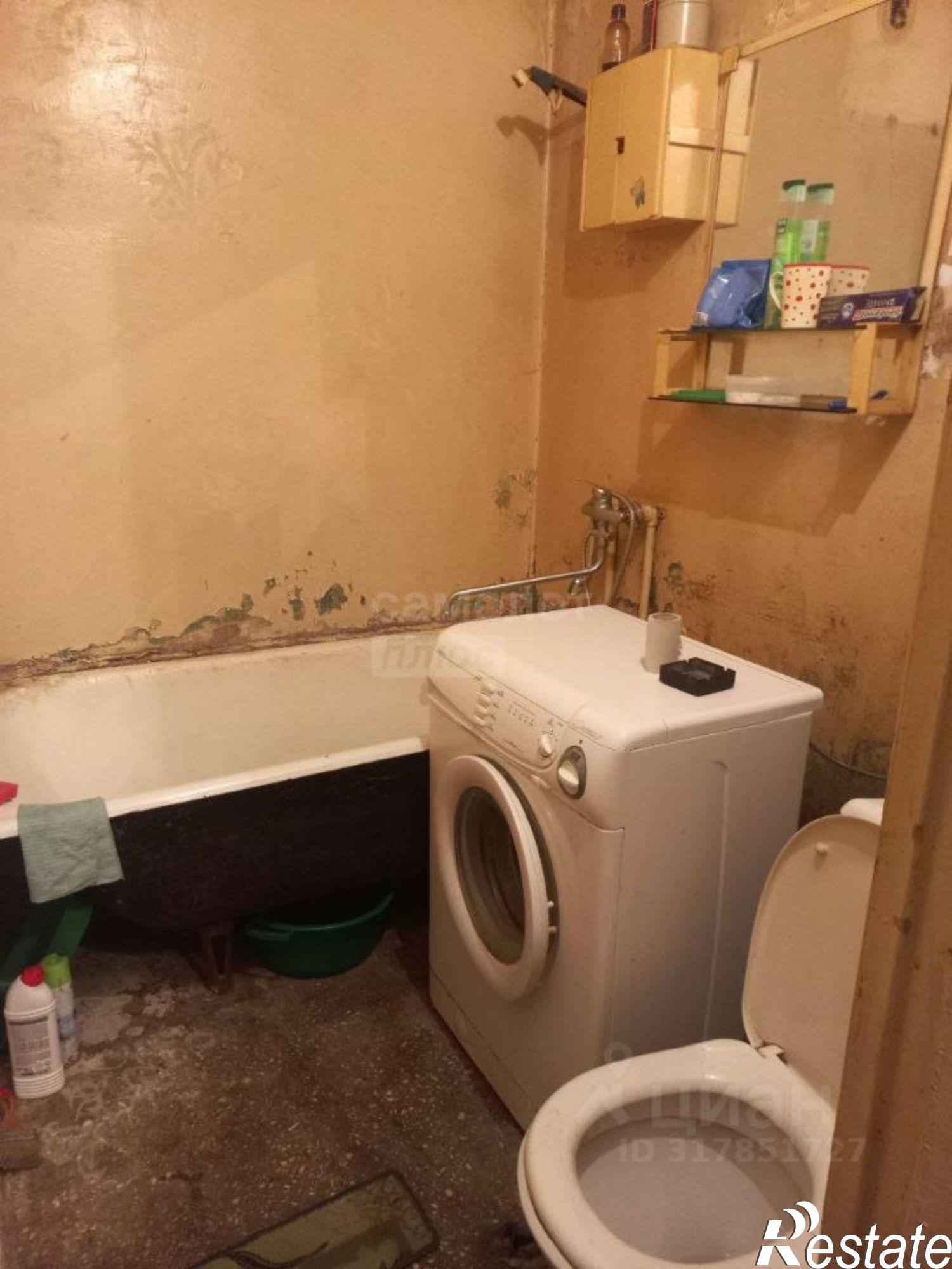 Купить квартиру за 2 100 000 рублей на улица Пети Калмыкова, 2