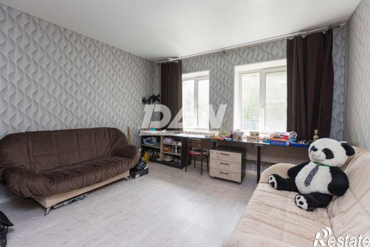 2-комн квартира ул Суркова, 12,  д. 12