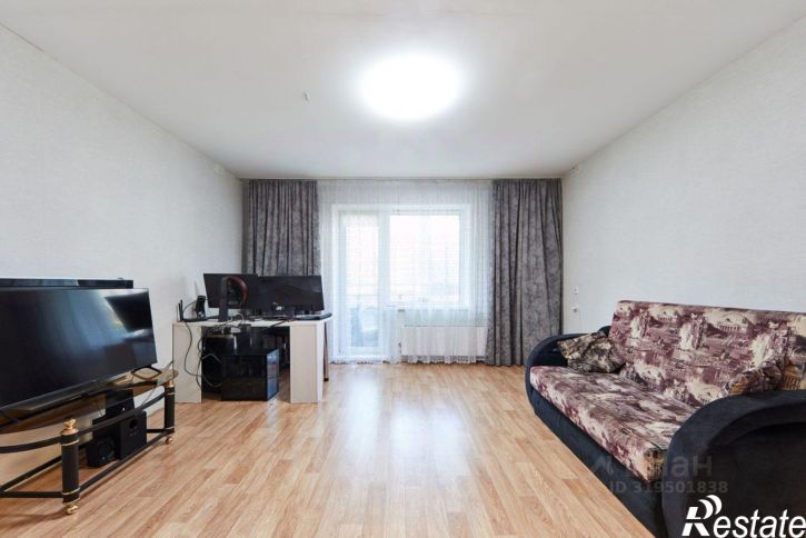 2-комн квартира улица Генерала Мартынова, 14,  д. 14