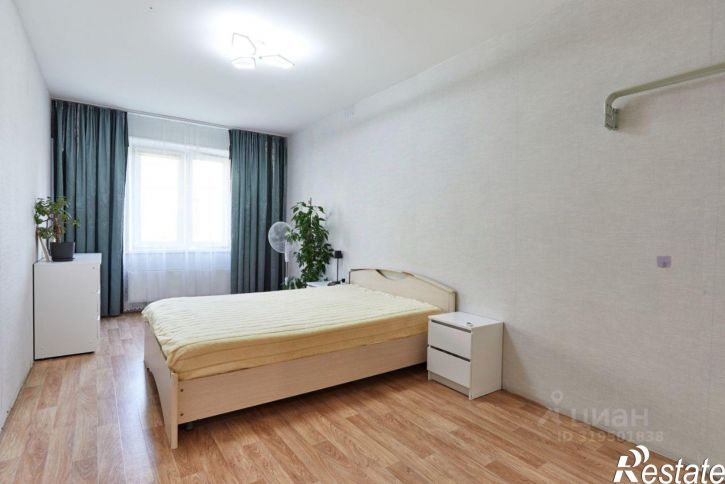 2-комн квартира улица Генерала Мартынова, 14,  д. 14