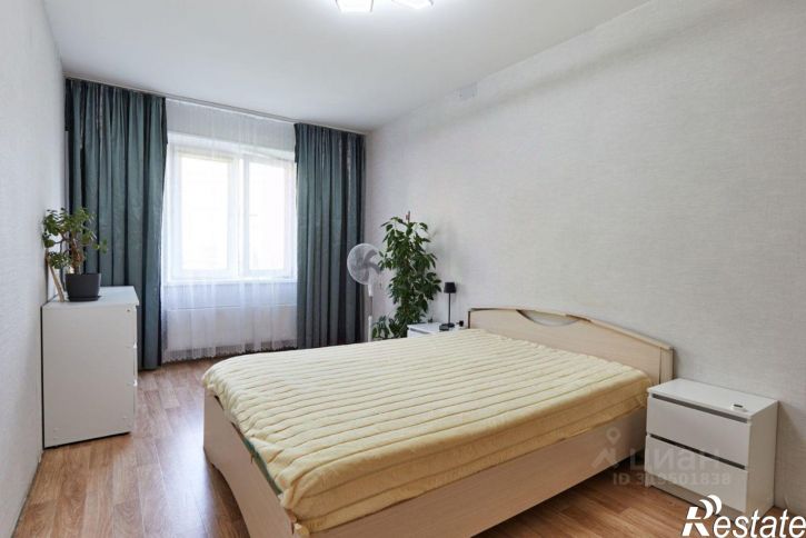 2-комн квартира улица Генерала Мартынова, 14,  д. 14