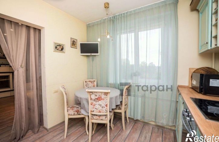 3-комн квартира улица Ворошилова, 9Б,  д. 9Б