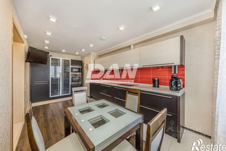 4-комн квартира улица 40-летия Победы, 29В,  д. 29В