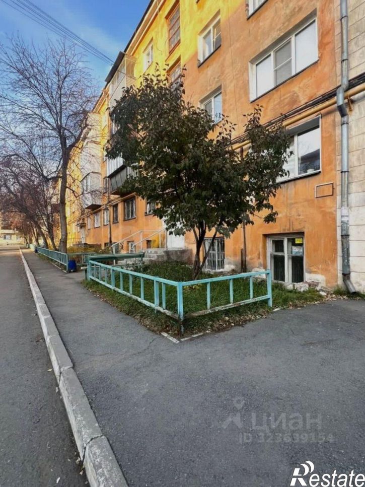 1-комн квартира улица Бажова, 50Б,  д. 50Б