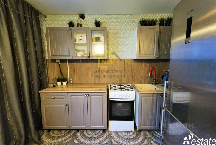 3-комн квартира п. Аэропорт, 23