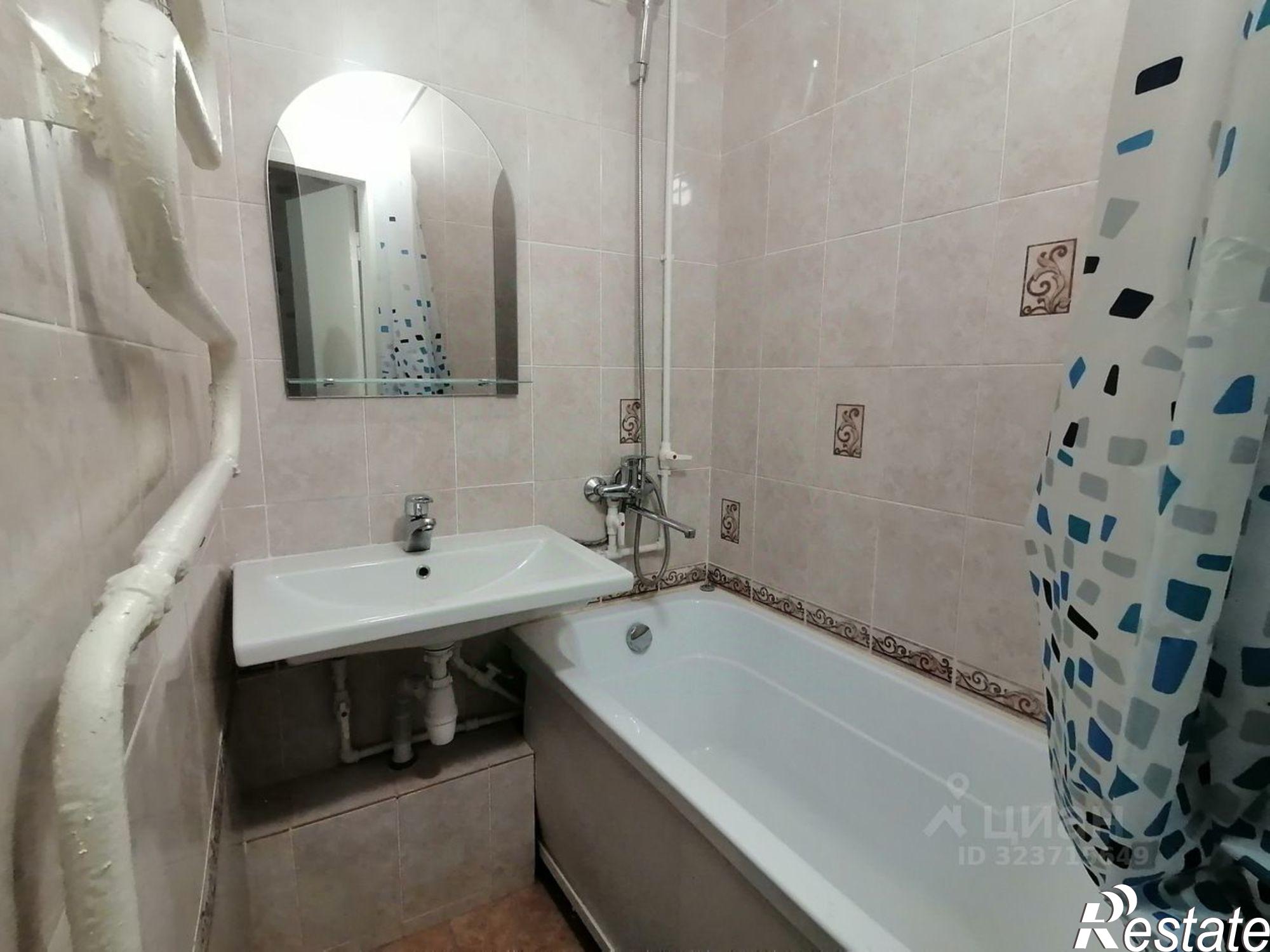 Сдать квартиру за 25 000 рублей на проспект Победы, 166Б