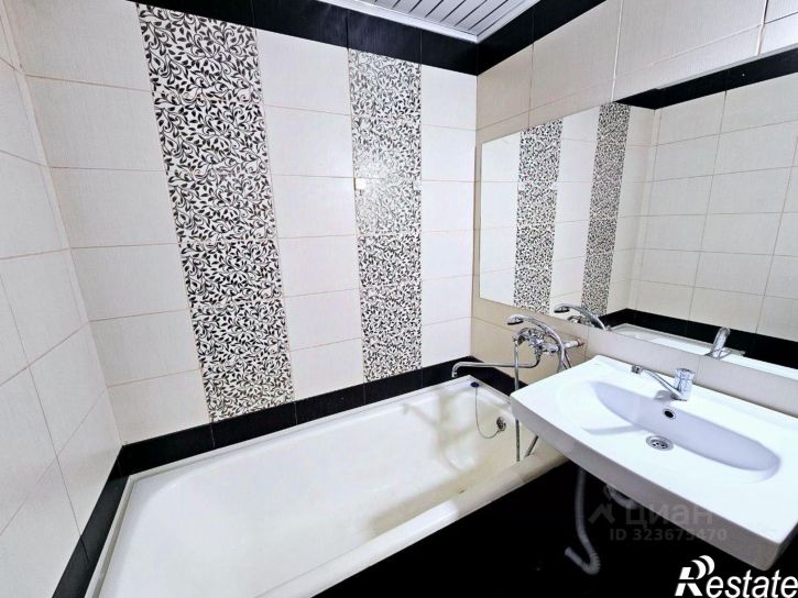 2-комн квартира улица Героев Танкограда, 48А,  д. 48А