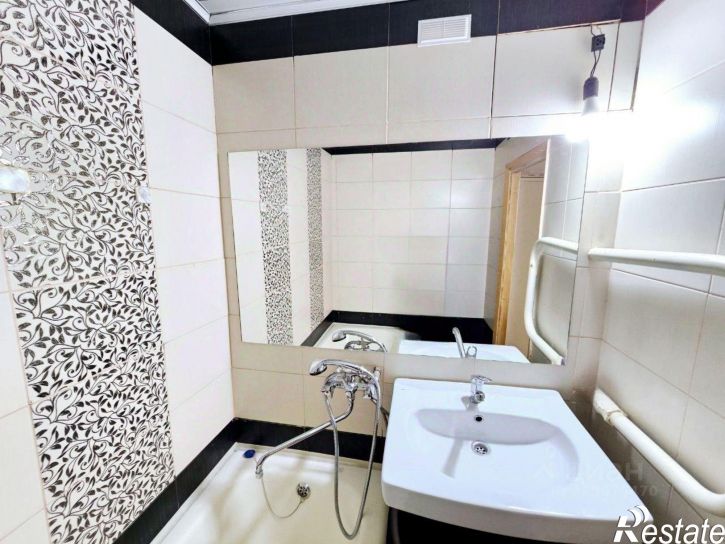 2-комн квартира улица Героев Танкограда, 48А,  д. 48А