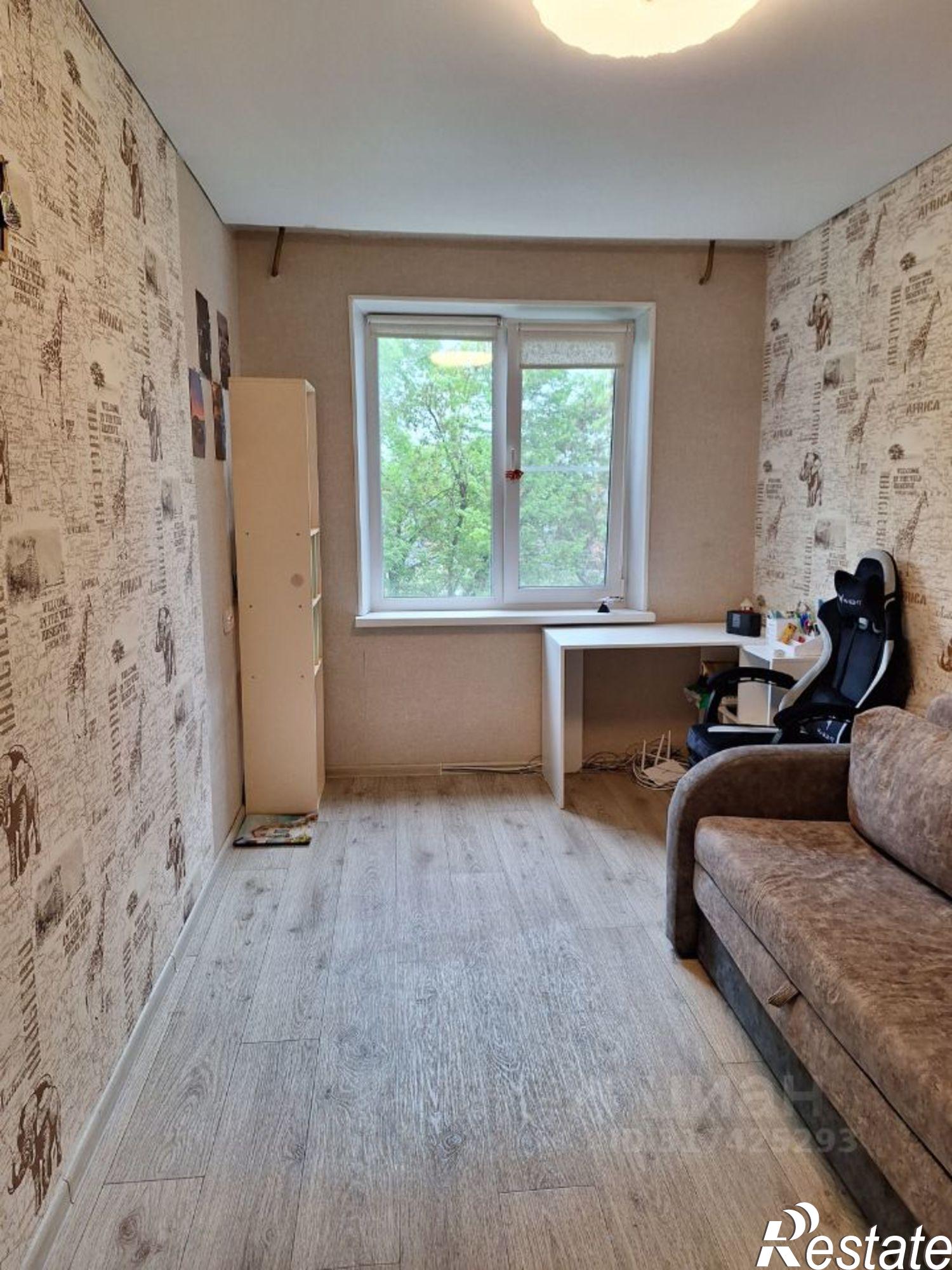 Купить квартиру за 5 000 000 рублей на улица Молодогвардейцев, 4