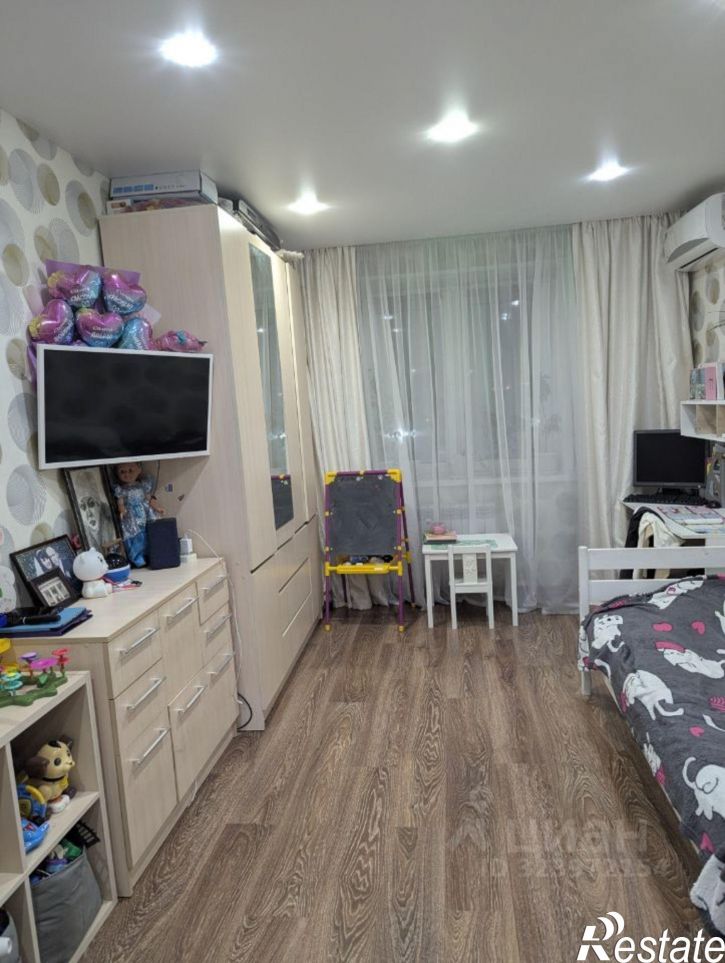 2-комн квартира улица Молодогвардейцев, 76,  д. 76