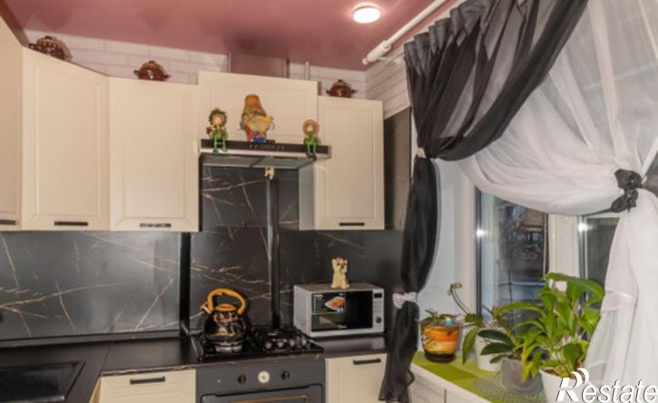 3-комн квартира Бугурусланская улица, 27,  д. 27