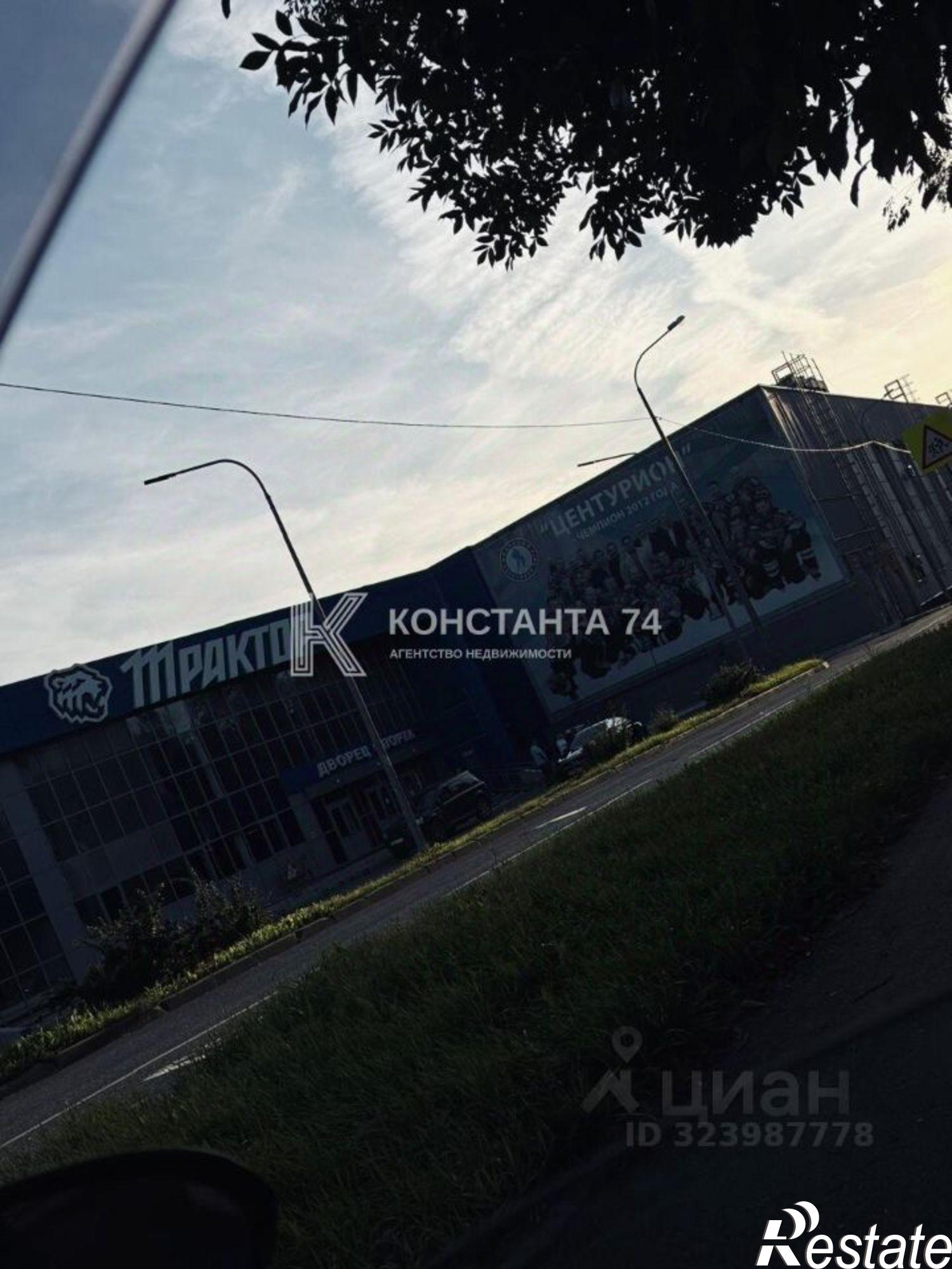 Купить комнату за 1 800 000 рублей на улица 40-летия Октября, 18