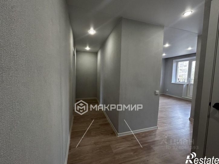 2-комн квартира улица 60 лет Октября, 34,  д. 34