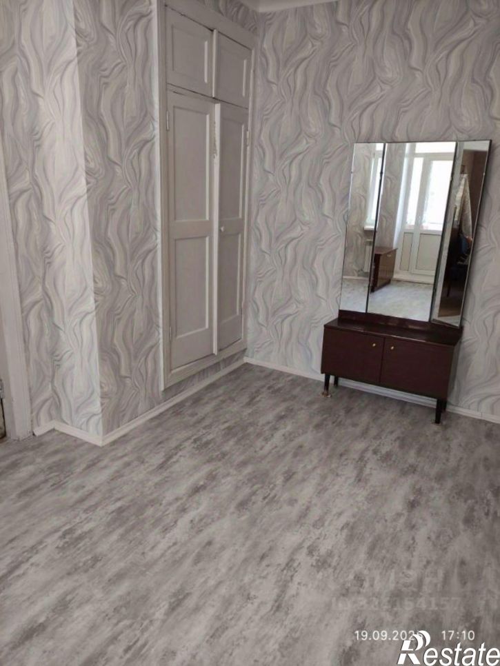 2-комн квартира Салютная улица, 48,  д. 48