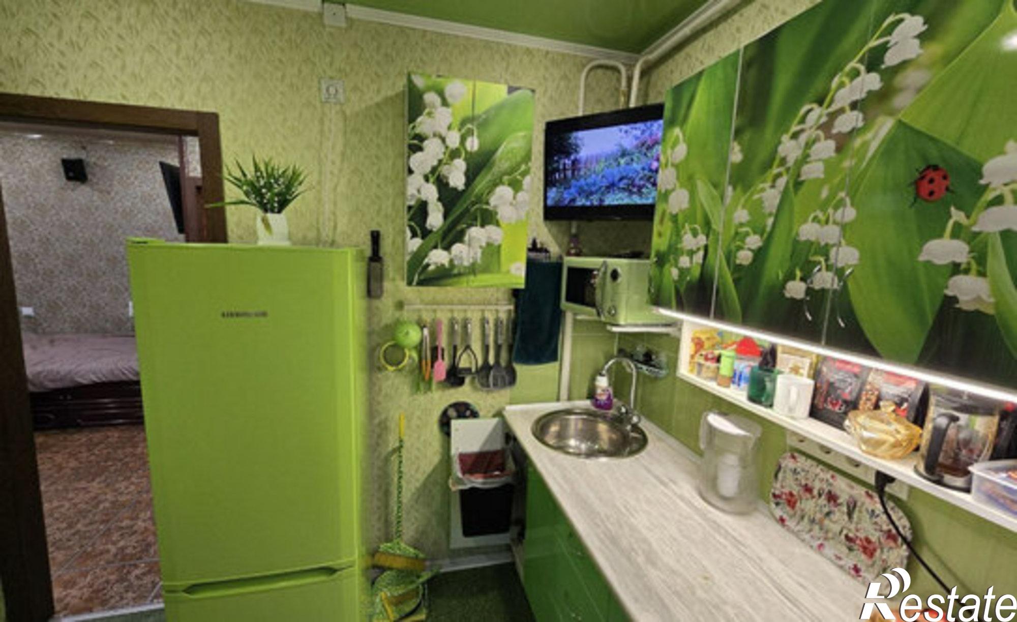 Купить квартиру за 3 000 000 рублей на улица Сталеваров, 41