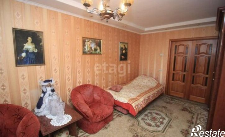 3-комн квартира улица Комарова, 133Б,  д. 133Б