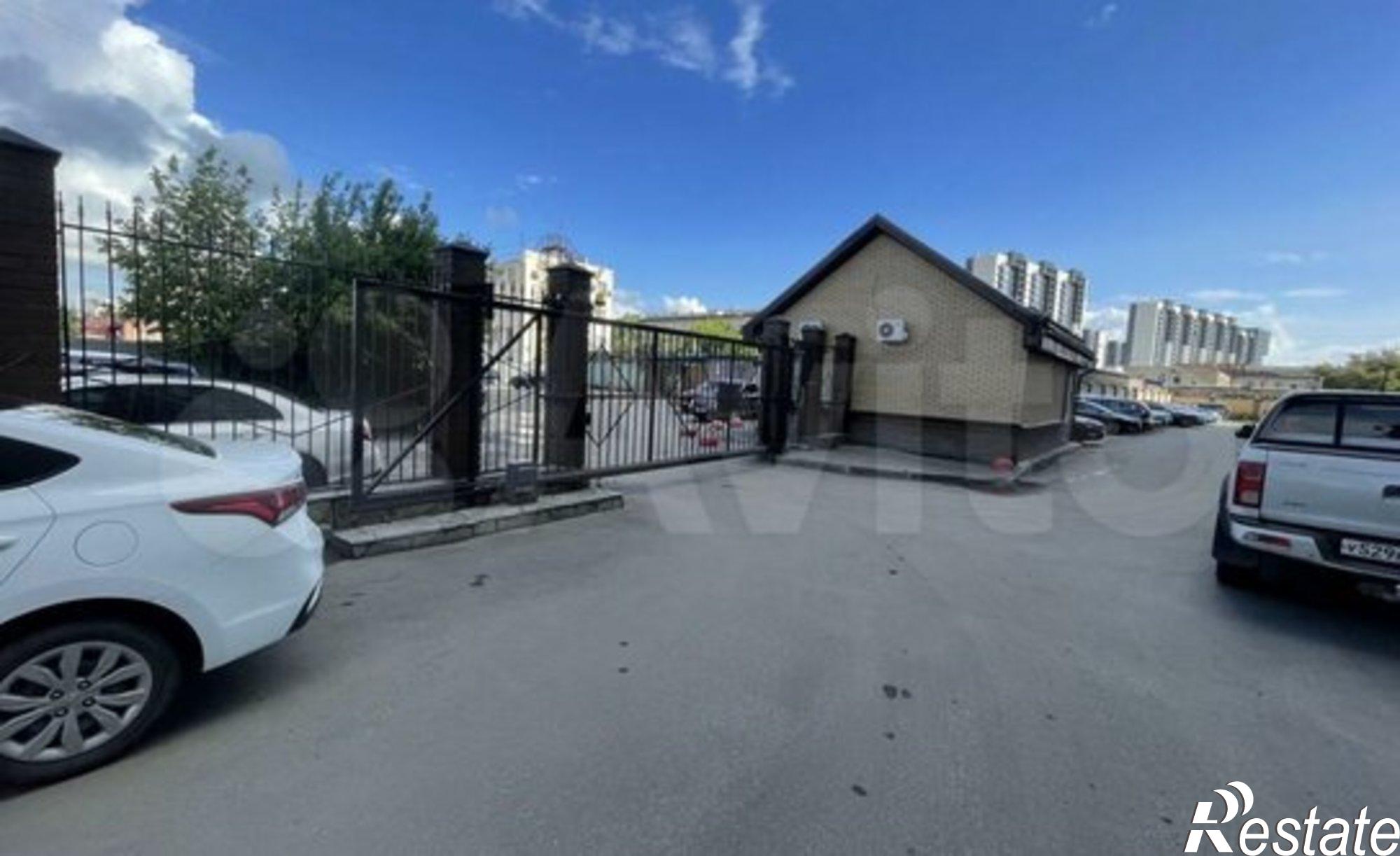 Купить квартиру за 10 500 000 рублей на улица Орджоникидзе, 64