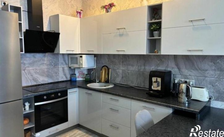 2-комн квартира улица Орджоникидзе, 64,  д. 64