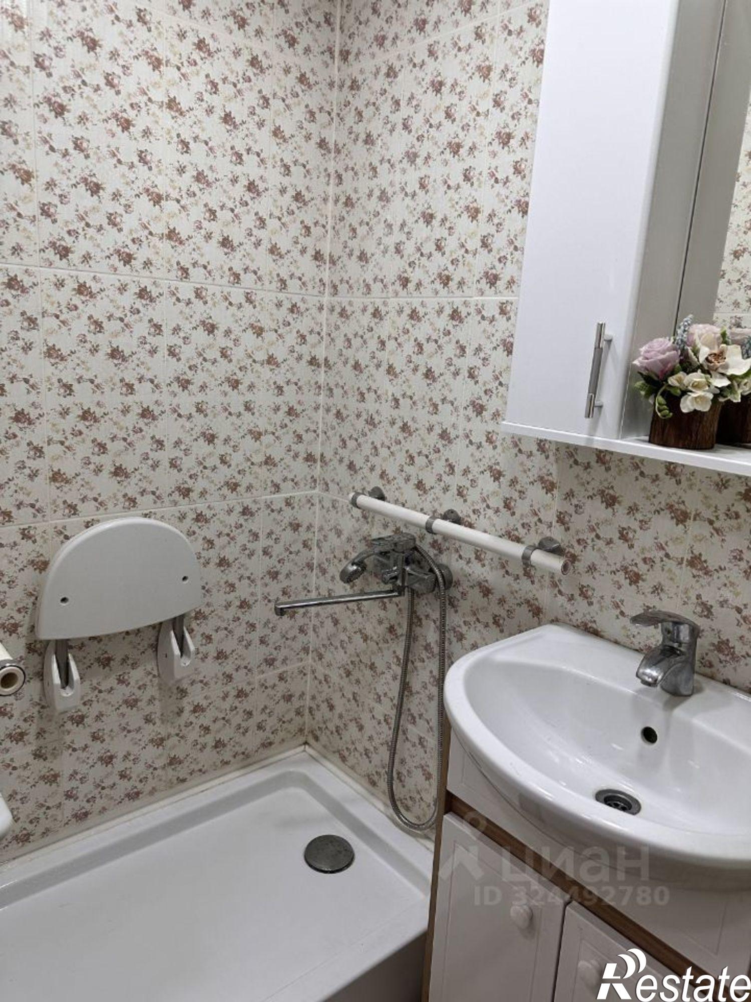 Купить квартиру за 6 800 000 рублей на ул Братьев Кашириных, 136