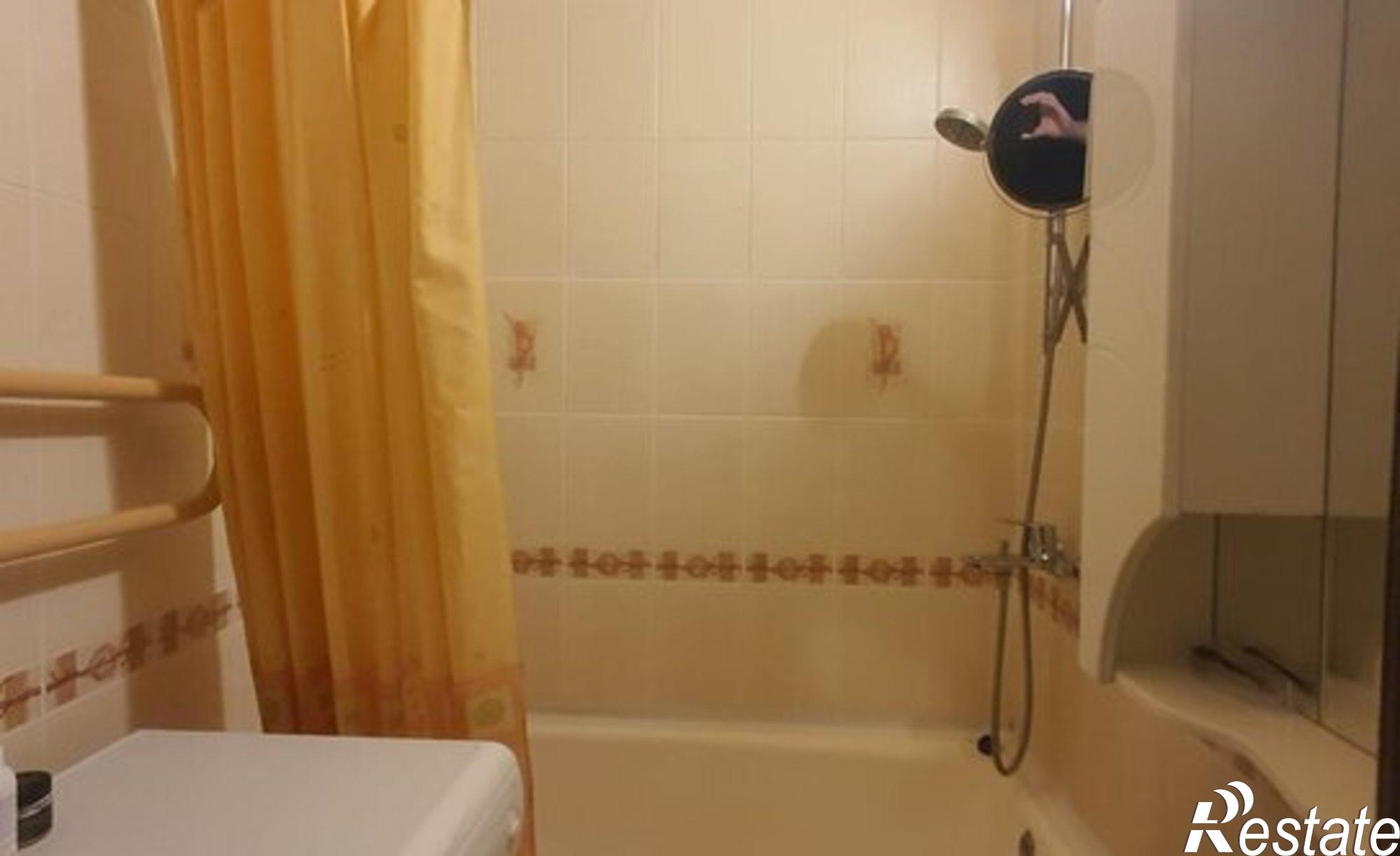 Купить квартиру за 4 390 000 рублей на улица Молодогвардейцев, 56