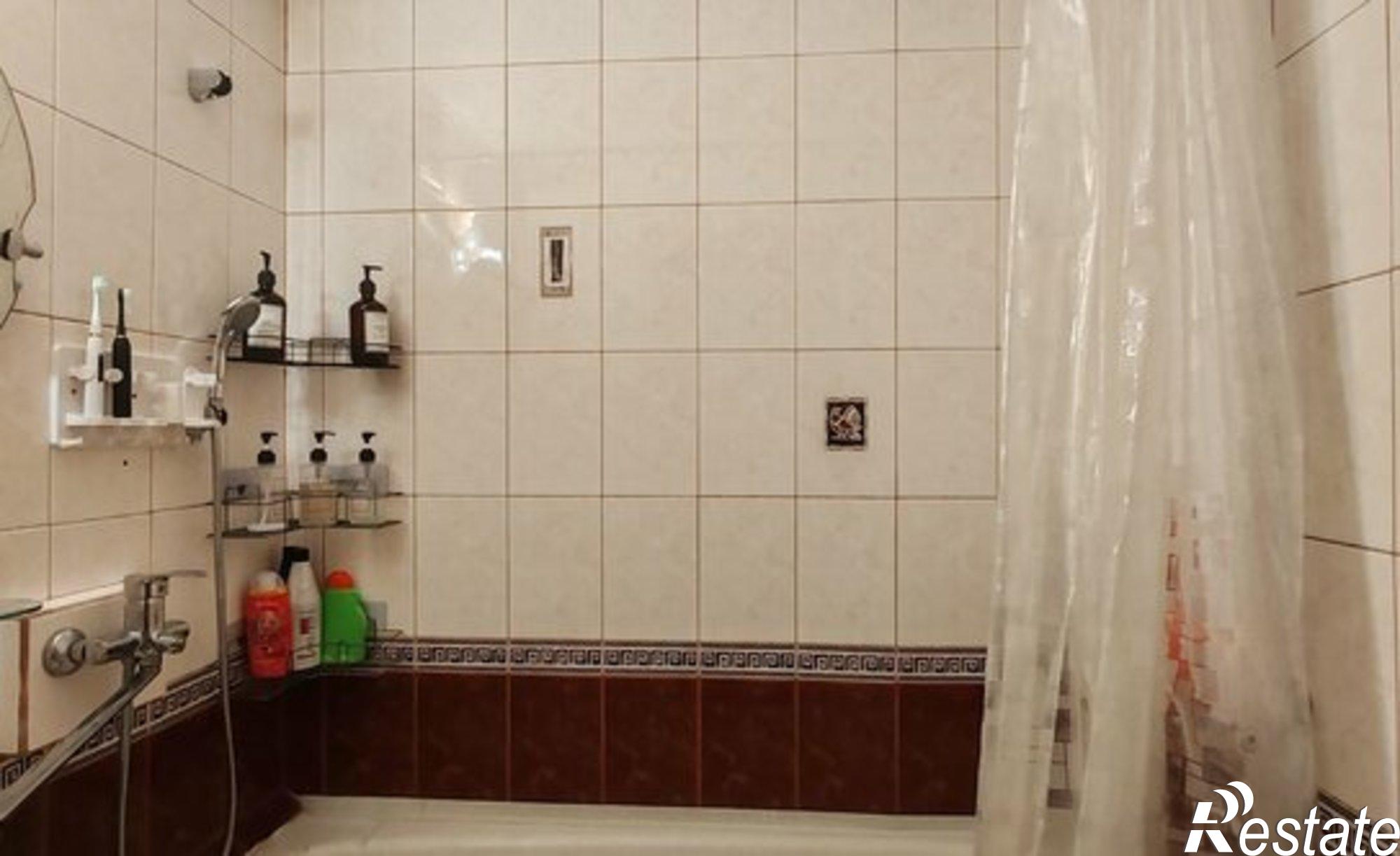 Купить квартиру за 5 800 000 рублей на Аральская улица, 193