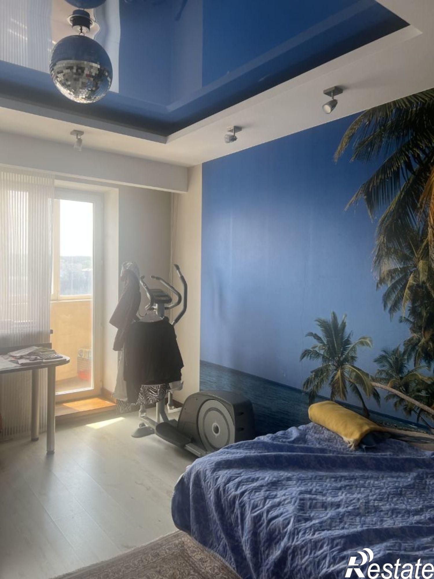 Купить квартиру за 27 500 000 рублей на улица Университетская Набережная, 28