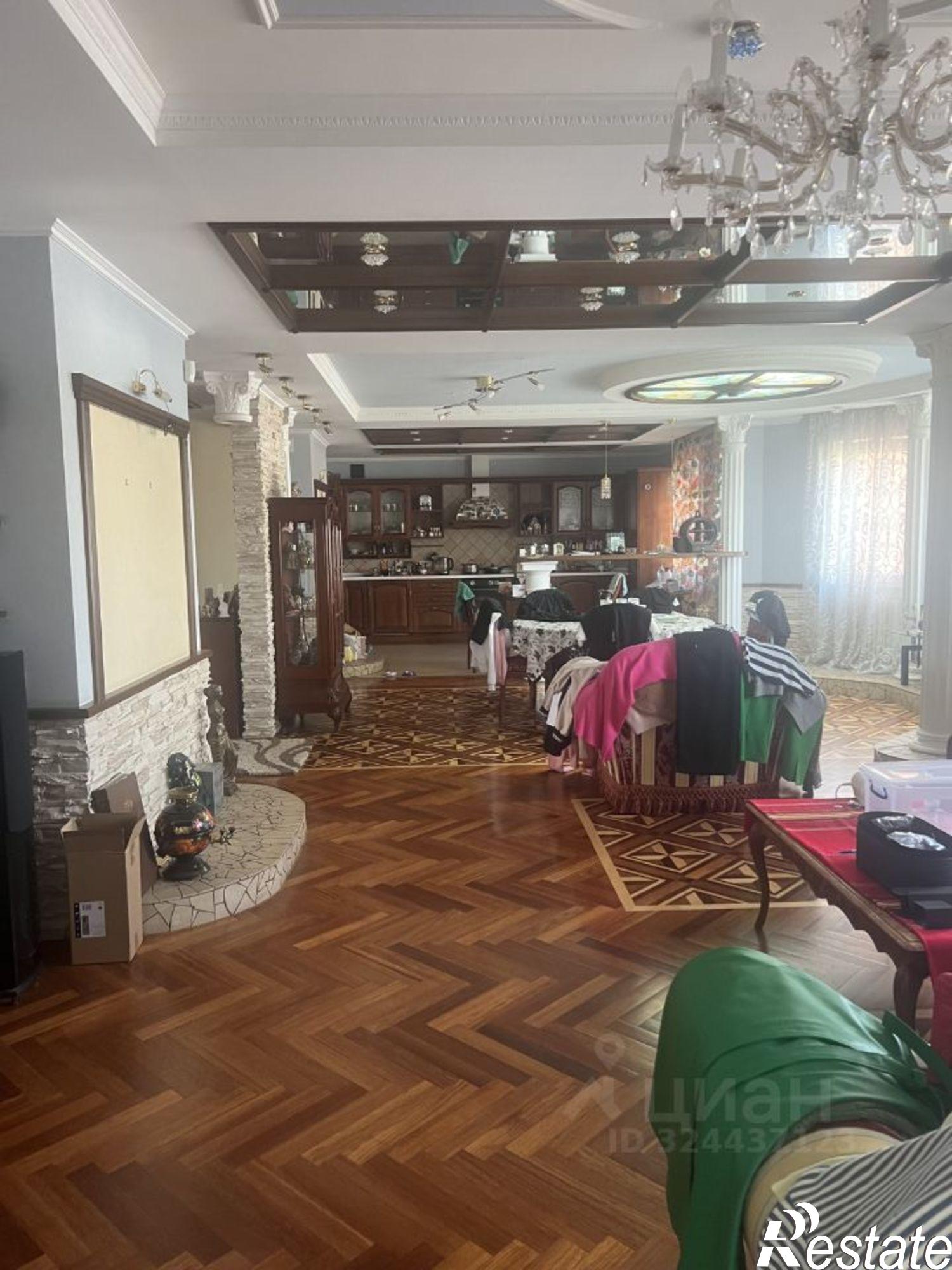 Купить квартиру за 27 500 000 рублей на улица Университетская Набережная, 28