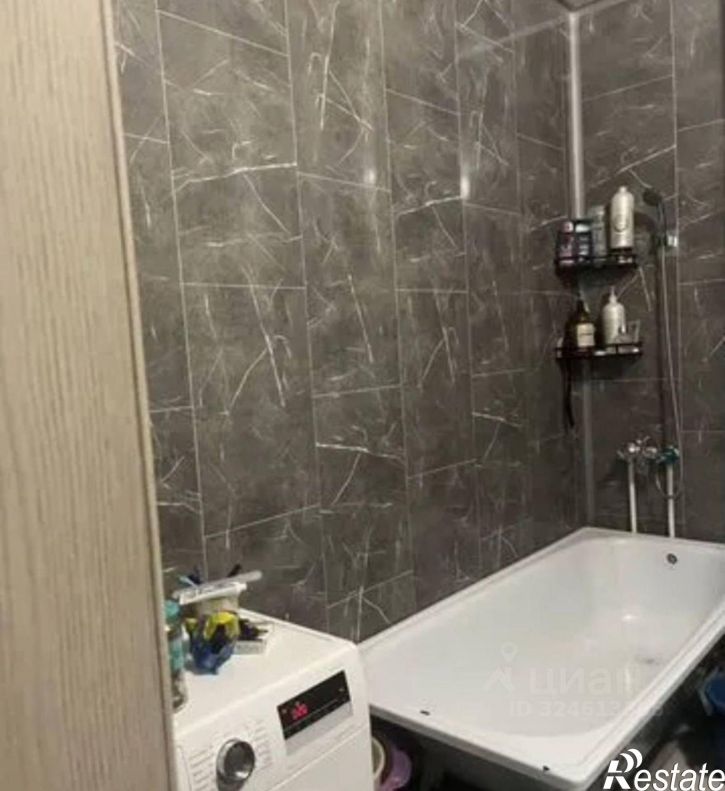 2-комн квартира улица Дмитрия Неаполитанова, 18,  д. 18