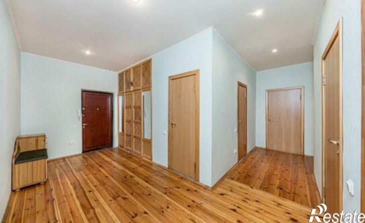 3-комн квартира улица Захаренко, 3В,  д. 3В