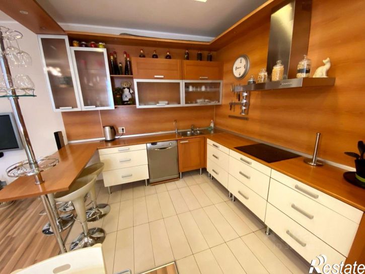 4-комн квартира ул Чичерина, 38Б,  д. 38Б