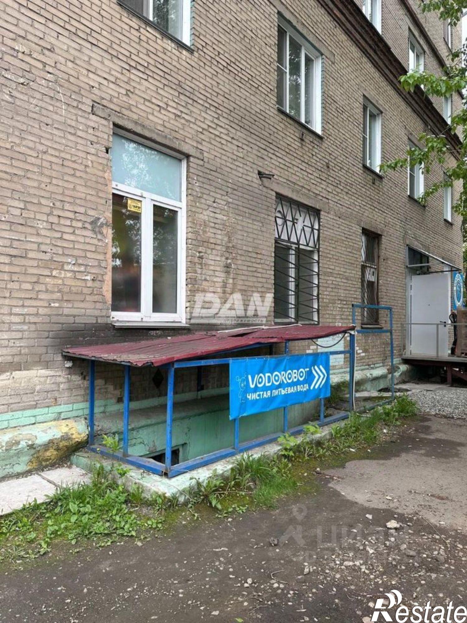 Купить торговое помещение за 3 377 340 рублей на улица Сталеваров, 68