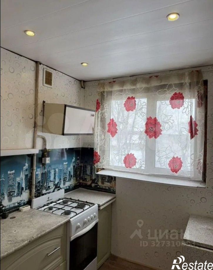 Комната Ереванская улица, 10,  д. 10