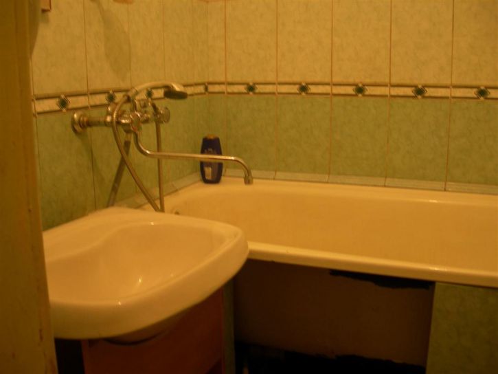 2-комн квартира ул Днепровская, д. 33