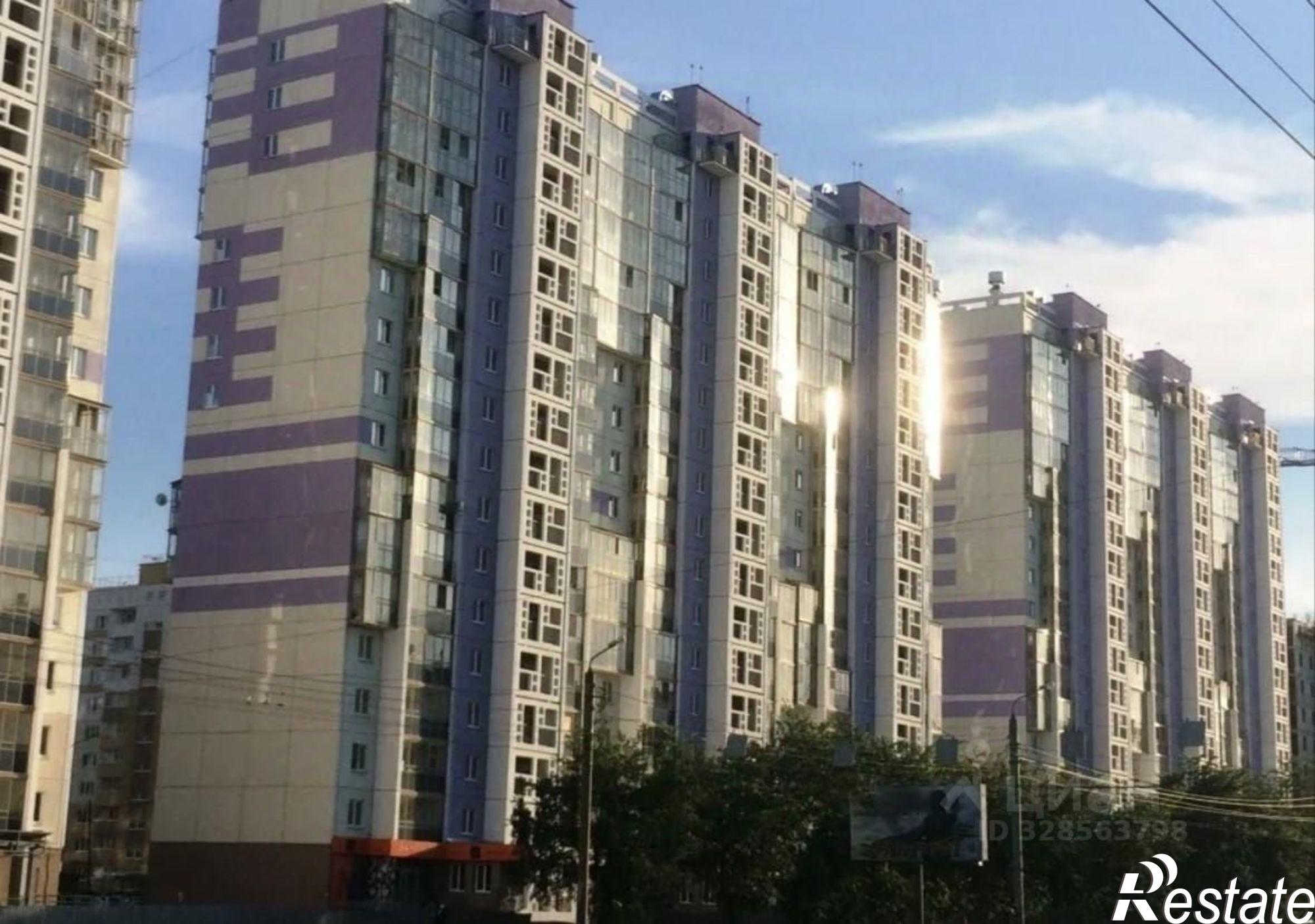 Купить торговое помещение за 19 300 100 рублей на ул Братьев Кашириных, 131А