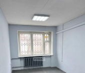 офис 36 кв м, этаж 1/5 ул Сулимова, 75В