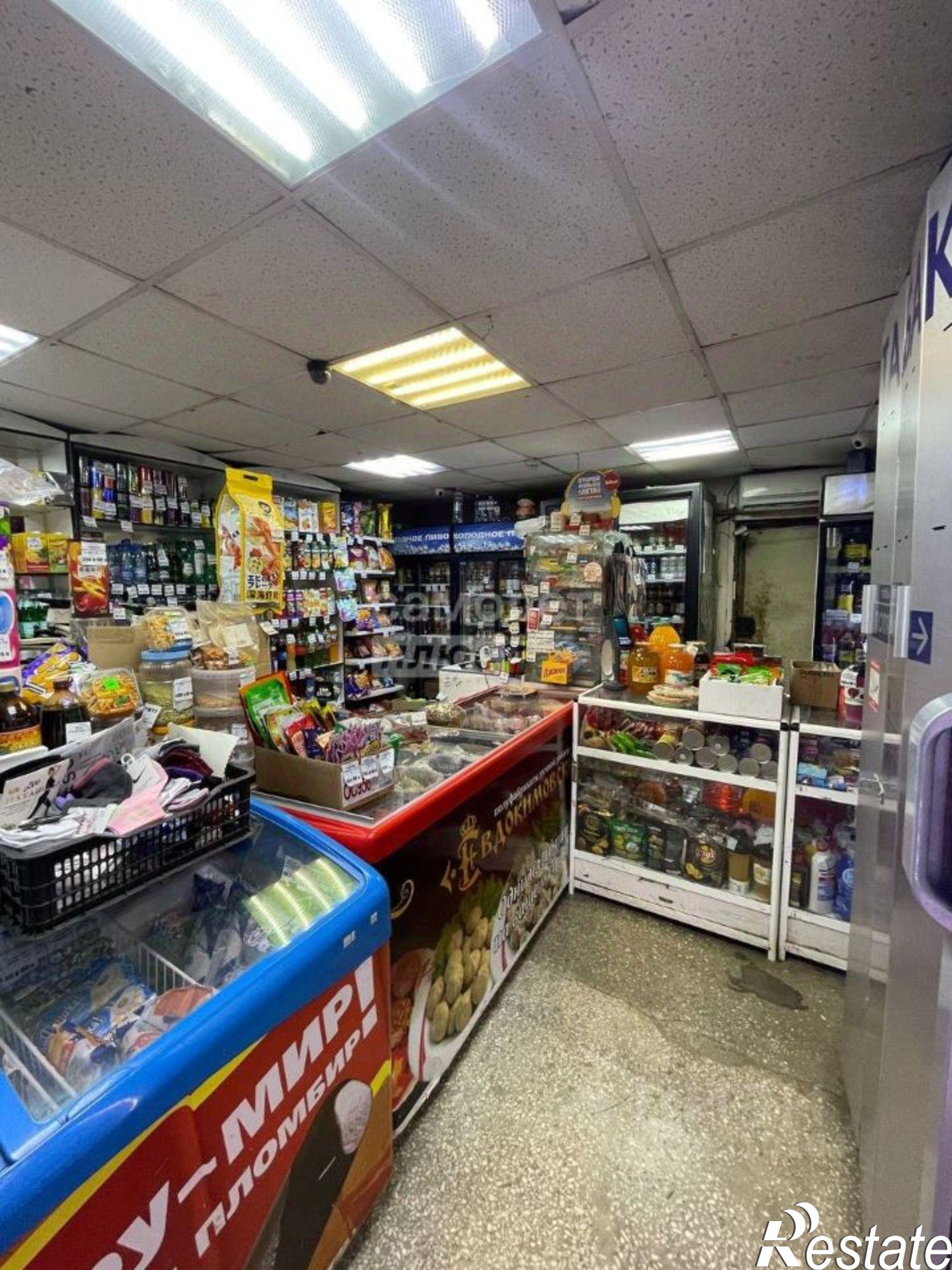 Купить торговое помещение за 8 461 180 рублей на ул Комарова, 131А