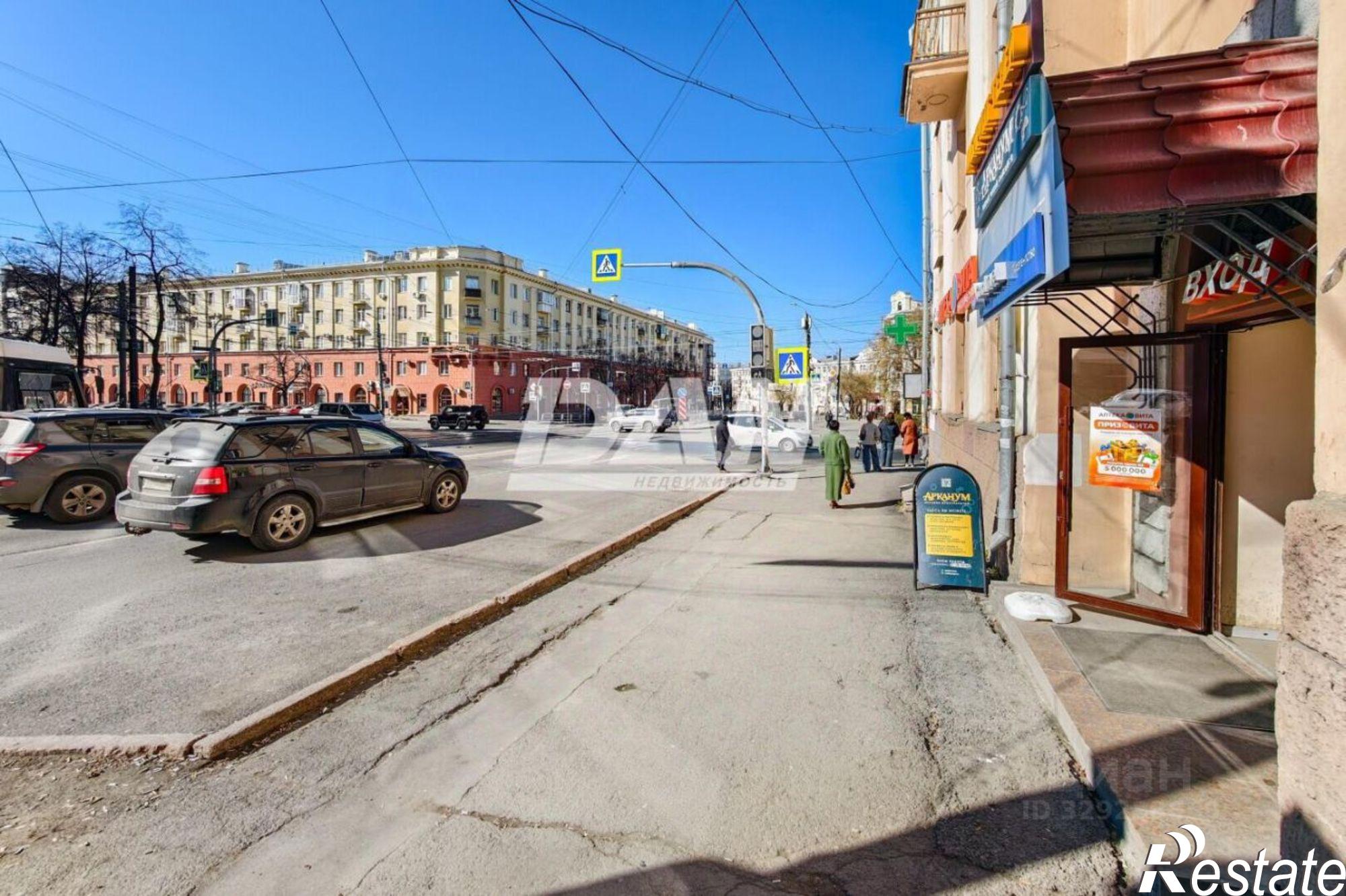 Купить торговое помещение за 69 700 100 рублей на ул Цвиллинга, 39