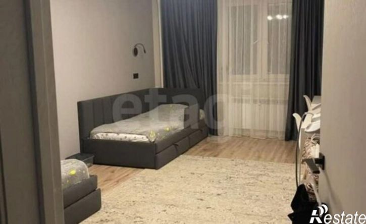 2-комн квартира улица Молодогвардейцев, 76,  д. 76