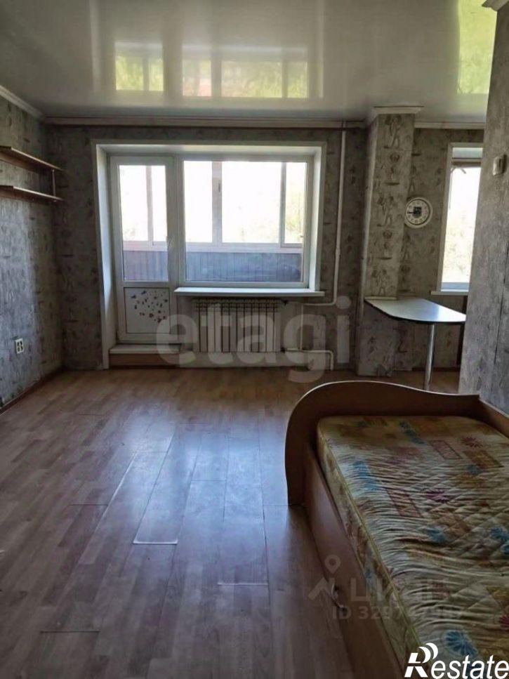 3-комн квартира улица Постышева, 6,  д. 6