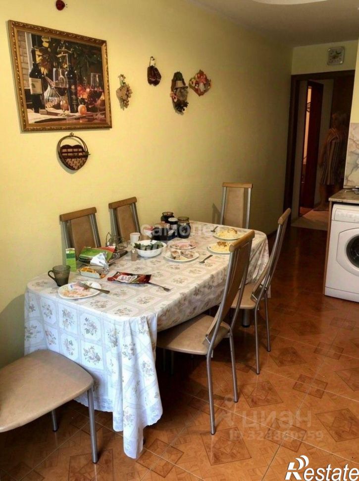3-комн квартира улица Монакова, 31,  д. 31