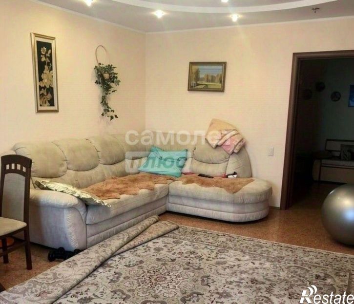 3-комн квартира улица Монакова, 31,  д. 31