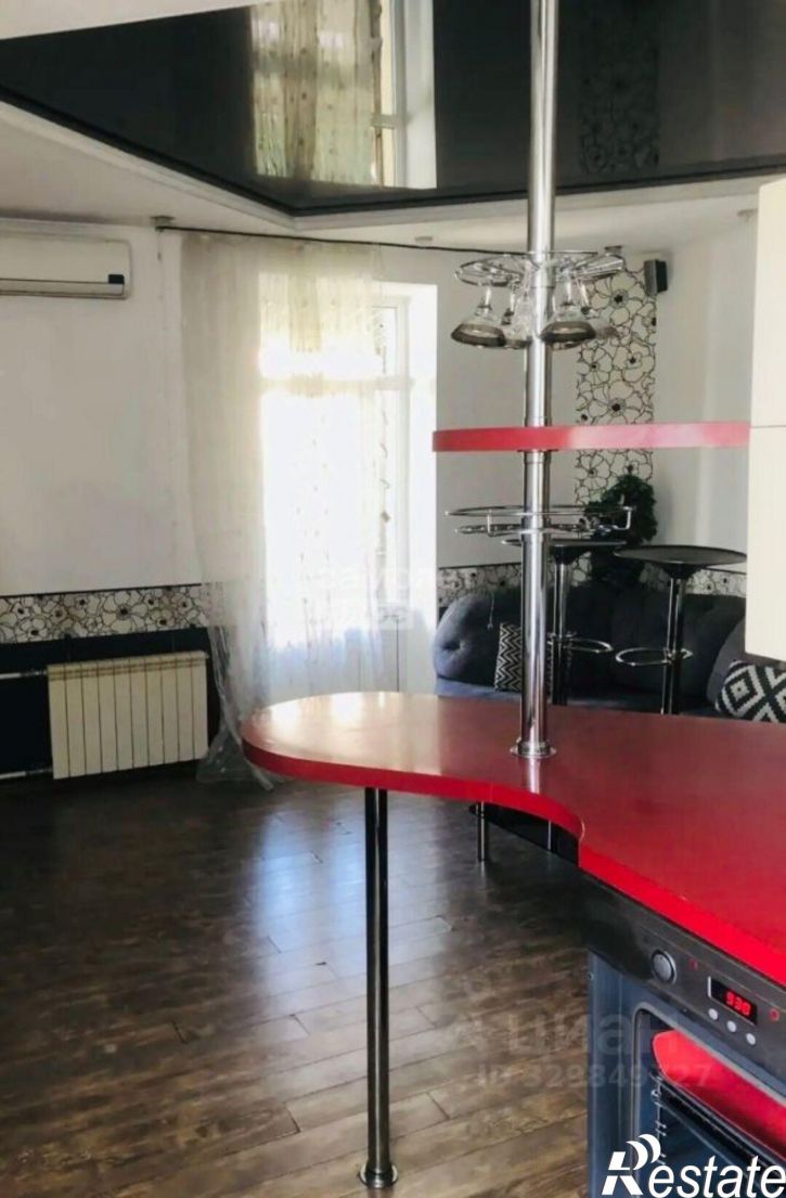3-комн квартира улица Жукова, 18А,  д. 18А