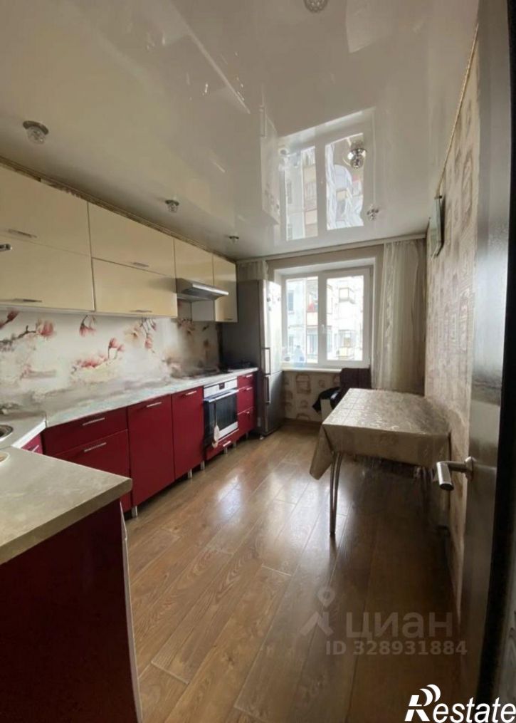 3-комн квартира ул Молодогвардейцев, 70А,  д. 70А