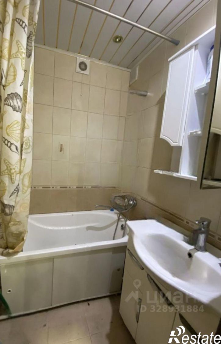 3-комн квартира ул Молодогвардейцев, 70А,  д. 70А