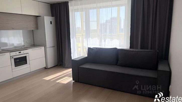 2-комн квартира улица Петра Сумина, 2,  д. 2